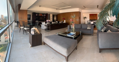 Amplio Departamento A La Venta En Privada Del Bosque