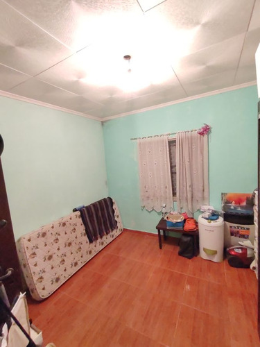 Calle 152bis Esq 521 - Casa 2 Dormitorios C/ Cochera Y Monoambiente