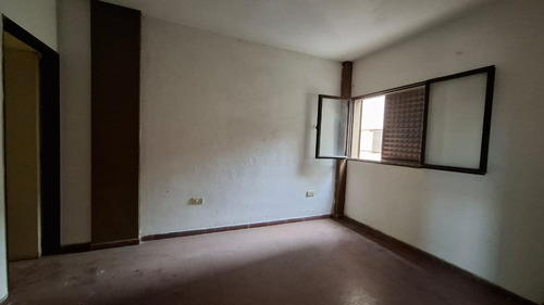 Se Vende Departamento 1 Dorm. Monoblock Stabio