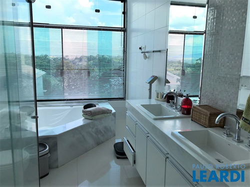 Imagem 11 de 15 de Casa Em Condomínio - Condomínio Hills 1 E 2 - Sp - 541832