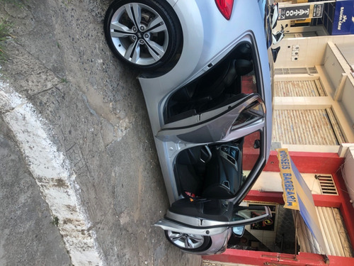 Imagem 2 de 6 de Hyundai Veloster 1.6 2013