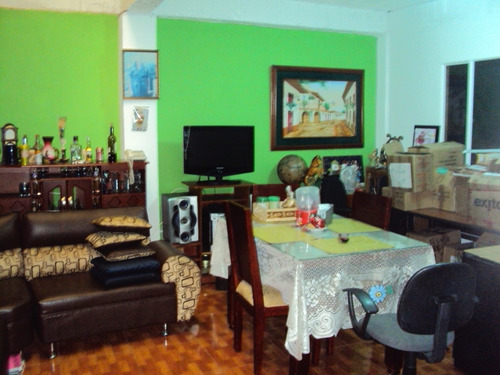 Vendo Amplia Casa De Dos Plantas En Ciudad Jardin Sur