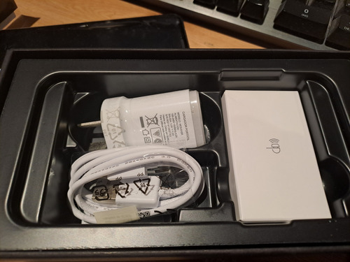 Lg Q6 32 Gb Ice Platinum 3 Gb Ram Inmaculado Como Nuevo Plateado (Usado)