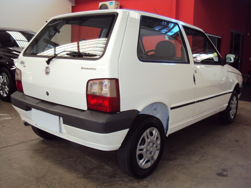 Imagem 3 de 10 de Fiat Uno Mille 1.0 Fire Flex 2 Portas Com Ar Condicionado