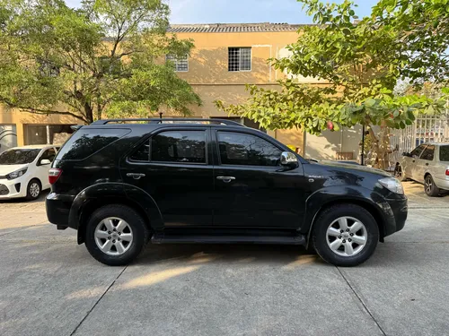 Toyota Fortuner 3.0 Sr5