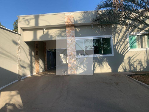 Imagem 1 de 15 de Belíssima Casa No Residencial Garavelo Park! - 6629