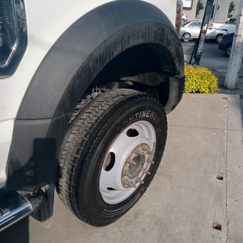 Imagen 14 de 15 de Ford Super Duty F550 2019
