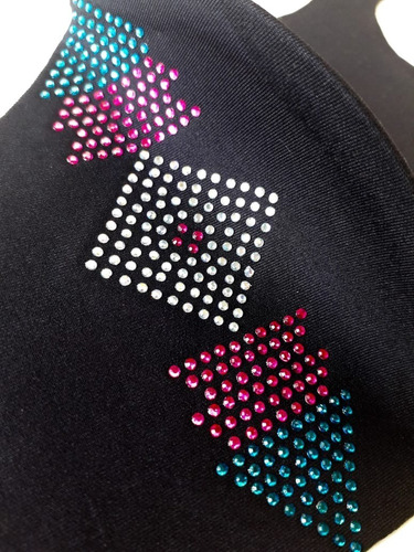 Imagem 3 de 3 de Máscara Preta Geometric Strass