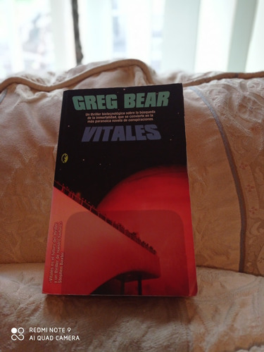 Vitales / Greg Bear