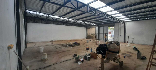 Imagen 2 de 4 de Venta Galpón 175 M2 A Estrenar - B° General Pueyrredón
