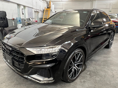 Audi Q8 S Line 2021