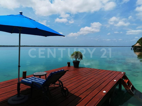 Hermosa Casa Junto A Laguna Bacalar Con Muelle Privado C3155