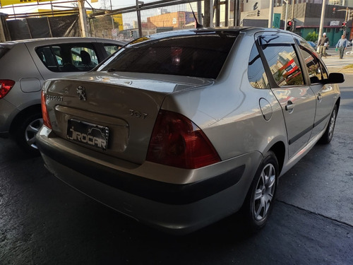 Imagem 6 de 13 de Peugeot 307 Sedan 2007