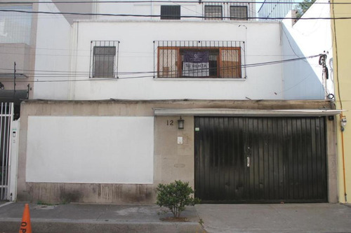 Casa Con Uso De Suelo Lomas De Chapultepec