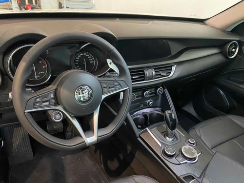 Alfa Romeo Stelvio 2.0 200cv Distinctive Q4