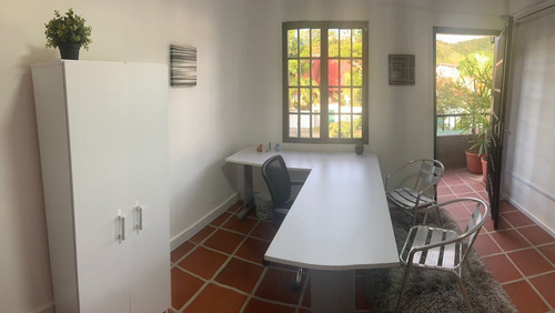 Imagen 4 de 4 de En Alquiler Oficina De 13.28m2/ Santa Ana