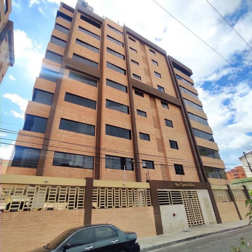 Venta Pent House, Urb La Soledad, Res Queen Palace. Maracay. A.g