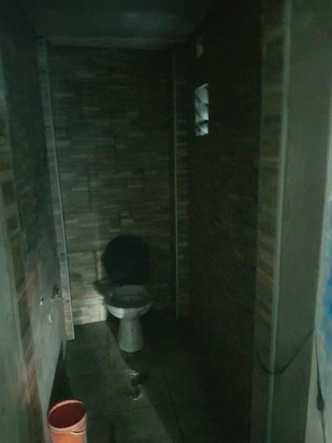 Imagen 12 de 12 de Local Comercial Sobre Av Entre Rios.