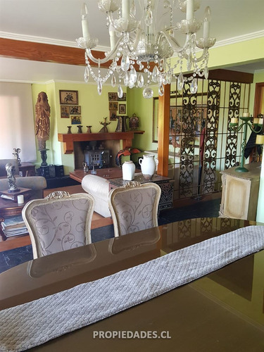 Casa En Venta De 5 Dormitorios En El Arrayán