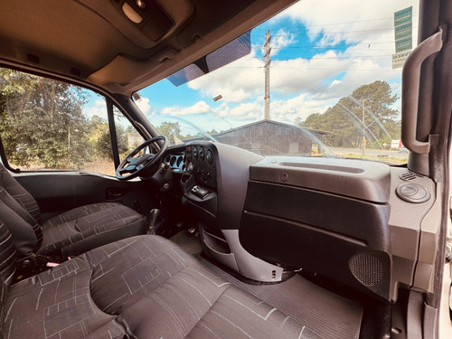 Iveco Daily 55c16 Com Bau Caminhao 3/4 Toco 4x2