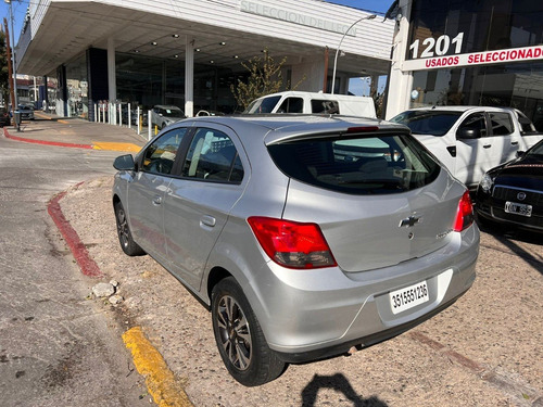 Imagen 3 de 14 de Chevrolet Onix Ltz 2015