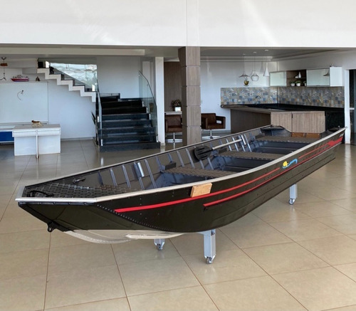 Imagem 10 de 15 de Barco Petybrazil Amazonas 550 Sl (somente O Casco)