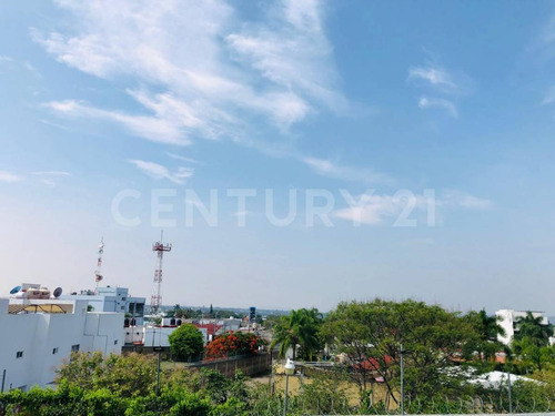 Casa En Venta En El Centro De Oaxtepec, Yautepec, Morelos.