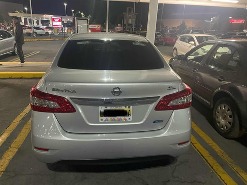 Nissan Sentra 1.8 Advance Mt