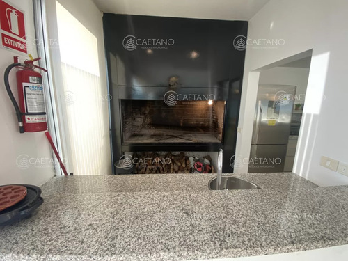 Venta Apartamento - 3 Dormitorios - Mansa - Punta Del Este