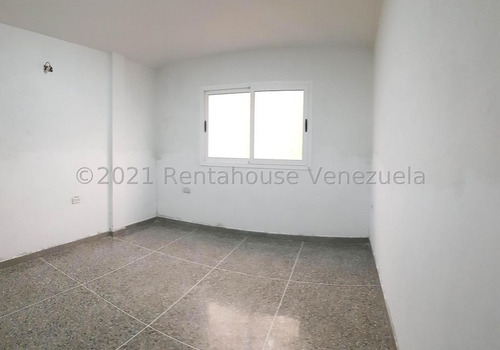 Imagen 7 de 15 de Buscas Un Hermosa Casa? Te Presento Esta Excelente Opción: A Estrenar! 04127800070 Cod Mls 22-2942
