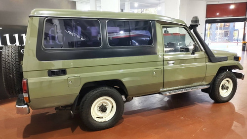 Imagen 7 de 15 de Toyota Land Cruiser 73 1987