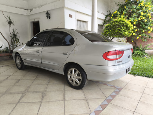 Megane Privilegie 2.0 16v Abs