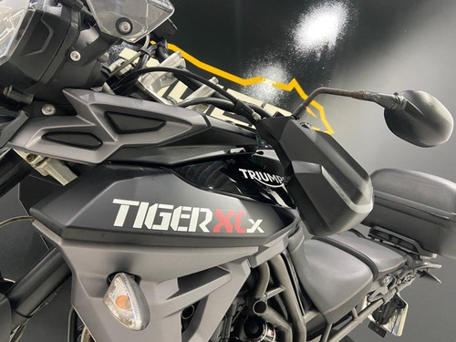 Imagem 5 de 13 de Triumph Tiger 800 Xcx 2017 - 21.200km