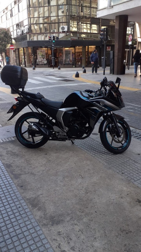 Imagen 2 de 8 de Yamaha Fazer