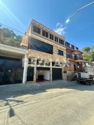 Casa En El Palmar Oeste.