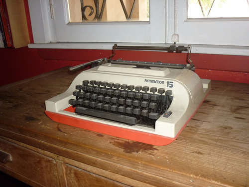 Antigua Maquina De Escribir Reminton 15.