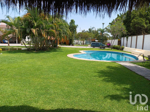 Venta Casa 3 Ambientes Narciso Mendoza Terreno Dos