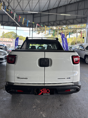 Fiat Toro Fiat Toro Freedom 1.8 AT6 4x2 (Flex)