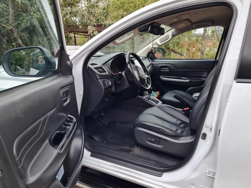 Imagen 5 de 14 de Mitsubishi Dakar Hp Full, Automatica