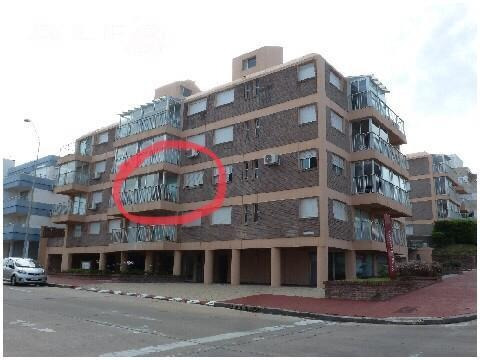 Imagen 8 de 13 de Apartamento En Peninsula. Preciosa Vista A Playa El Emir