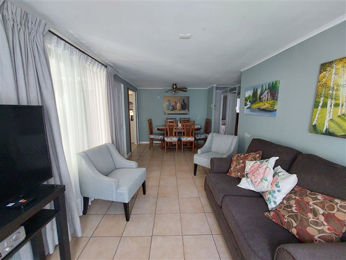 Casa En Venta De 3 Dorm. En Maipú
