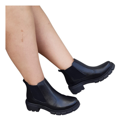 Imagem 1 de 6 de Bota Feminina Preta Botinha Couro Cano Curto Salto Médio