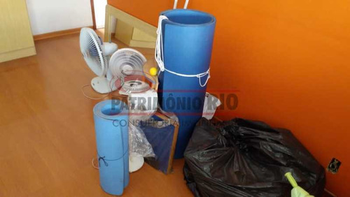 Imagem 3 de 15 de Maravilhoso Apartamento Vazio, Sala, 2qtos Mais Dependência. - Paap22831