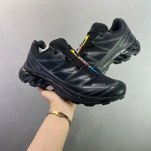 Tamanhos Totais De Estética Escura Minimalista Do Salomon Xt