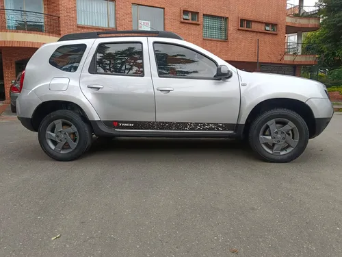 Renault Duster DYNAMIQUE 4X4 2000CC MT AA