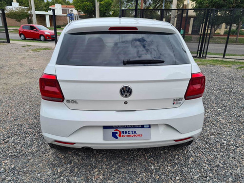 Volkswagen Gol Trend 2017 1.6 Connect 101cv