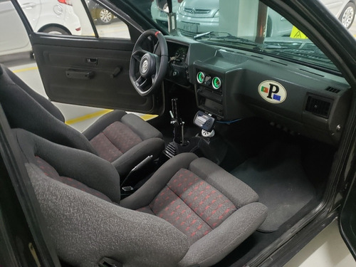 Volkswagen Voyage 1.8 Turbo