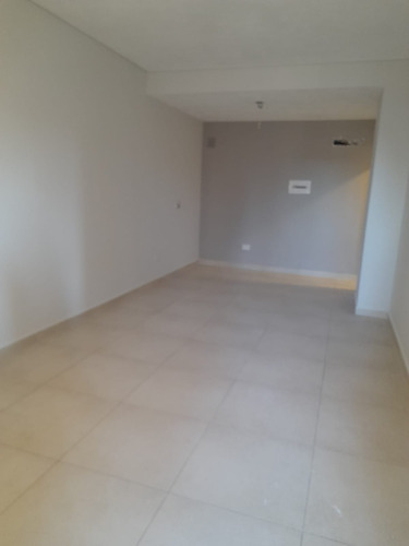 Imagen 5 de 11 de Excelente Local Comercial En Alquiler, En Paseo De Compras.