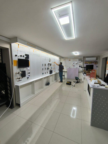 Local Comercial Ñuñoa 340m2 Tienda + 150m2 Bodegas 3 Pisos