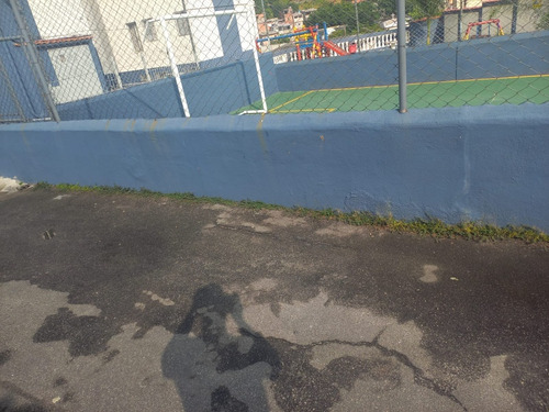 Alugo Apartamento Teotônio $1000 Reais Com Garagem Fechada